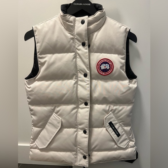NEW Canada Goose freestyle vest size small - Picture 1 of 5